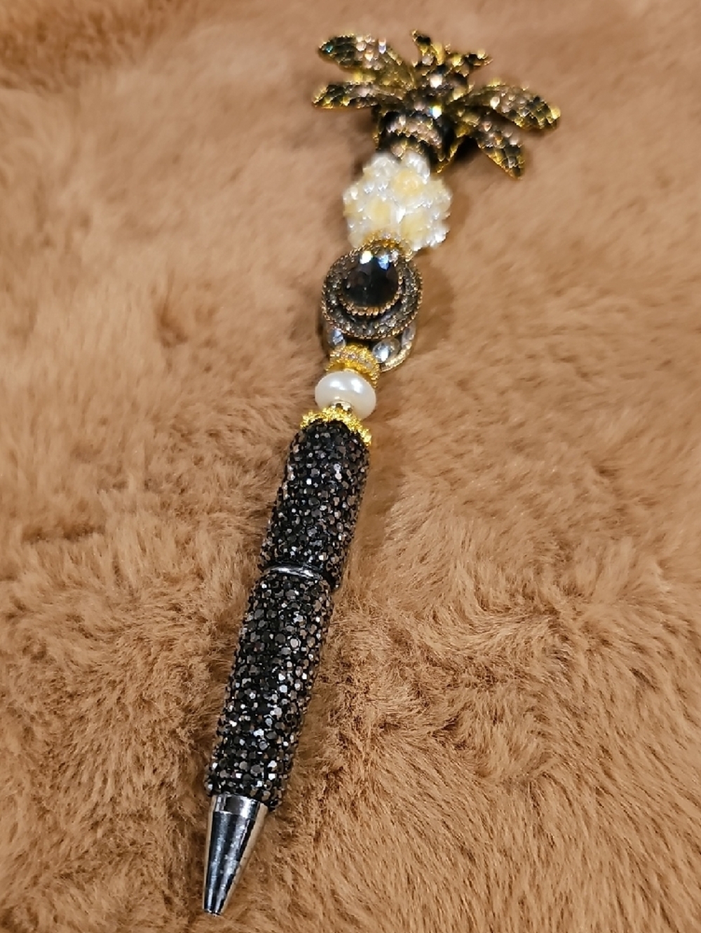 Bee Noir Luxe Rhinestone Pen - Picture 4 of 7
